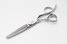 Naložite sliko v pregledovalnik galerije, KOMPLET Frizerske škarje dl-yk Prestige威信 - ATS314c & Skarje za redcenje 威信 DL-HA30 Prestige