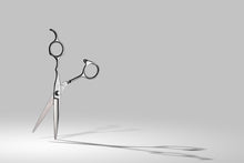 Naložite sliko v pregledovalnik galerije, Ročno izdelane škarje so izdelane po enakem postopku kot so jih izvrstni mojstri in izumitelji »Hamagurija« izdelovali pred mnogo leti.. konveksni rob. Kot rečeno, proizvodnja škarij vključuje preko 200 proizvodnih procesnih korakov.